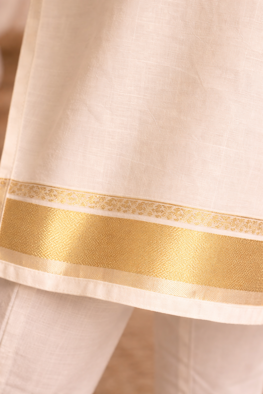 Kasavu Style Kurti – Off White with Gold Border | Elegant Traditional Ethnic Wear